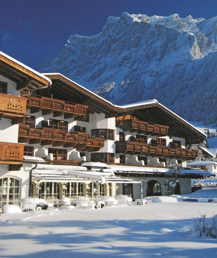 Hotel Tirolerhof - Familotel Zugspitze エールヴァルト エクステリア 写真