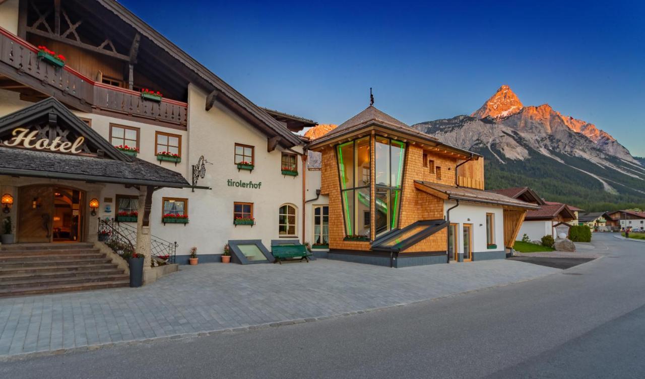 Hotel Tirolerhof - Familotel Zugspitze エールヴァルト エクステリア 写真