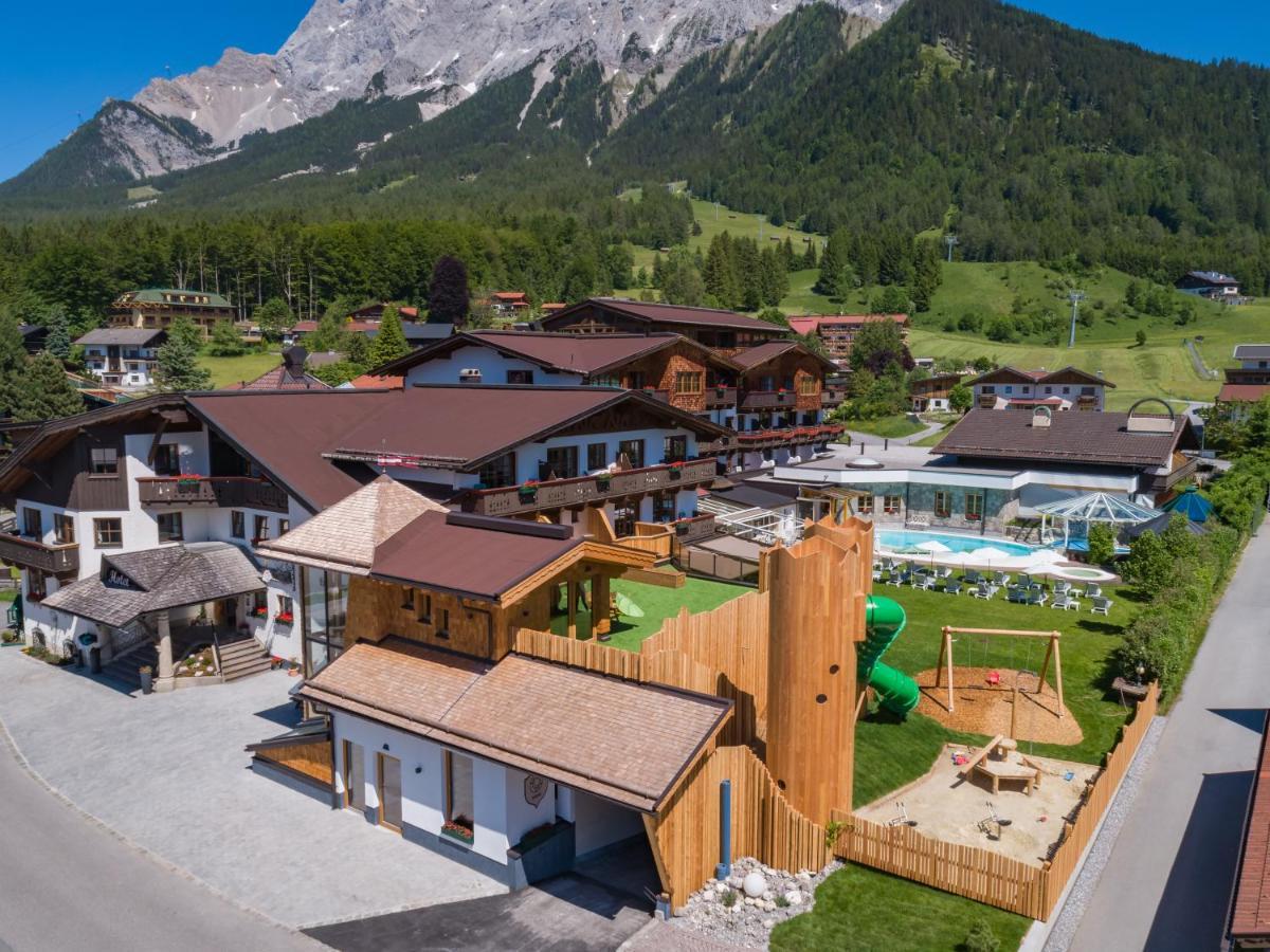Hotel Tirolerhof - Familotel Zugspitze エールヴァルト エクステリア 写真