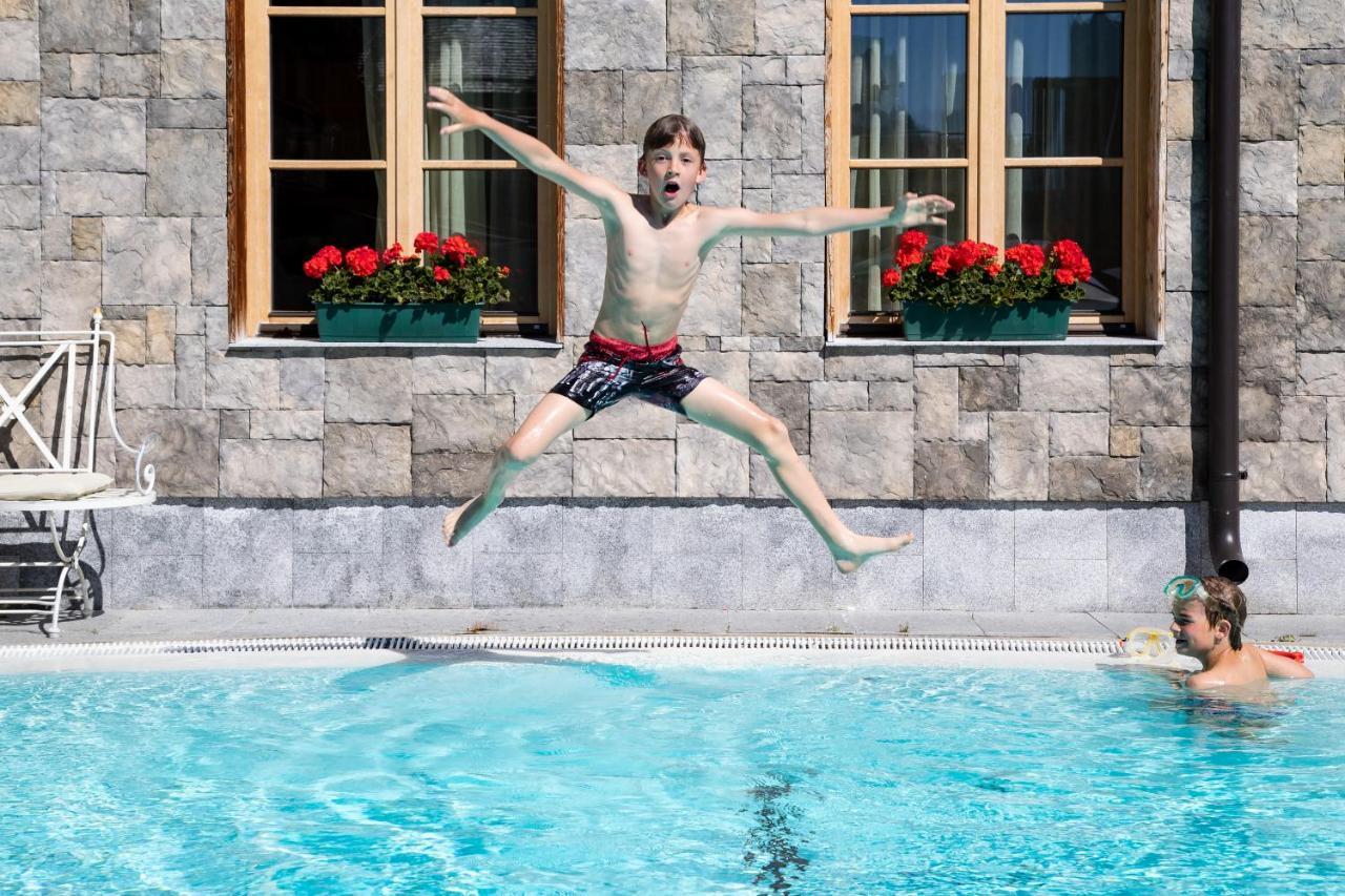 Hotel Tirolerhof - Familotel Zugspitze エールヴァルト エクステリア 写真
