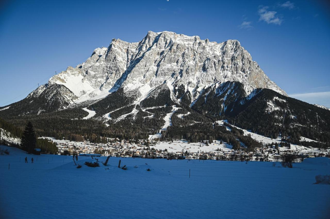 Hotel Tirolerhof - Familotel Zugspitze エールヴァルト エクステリア 写真