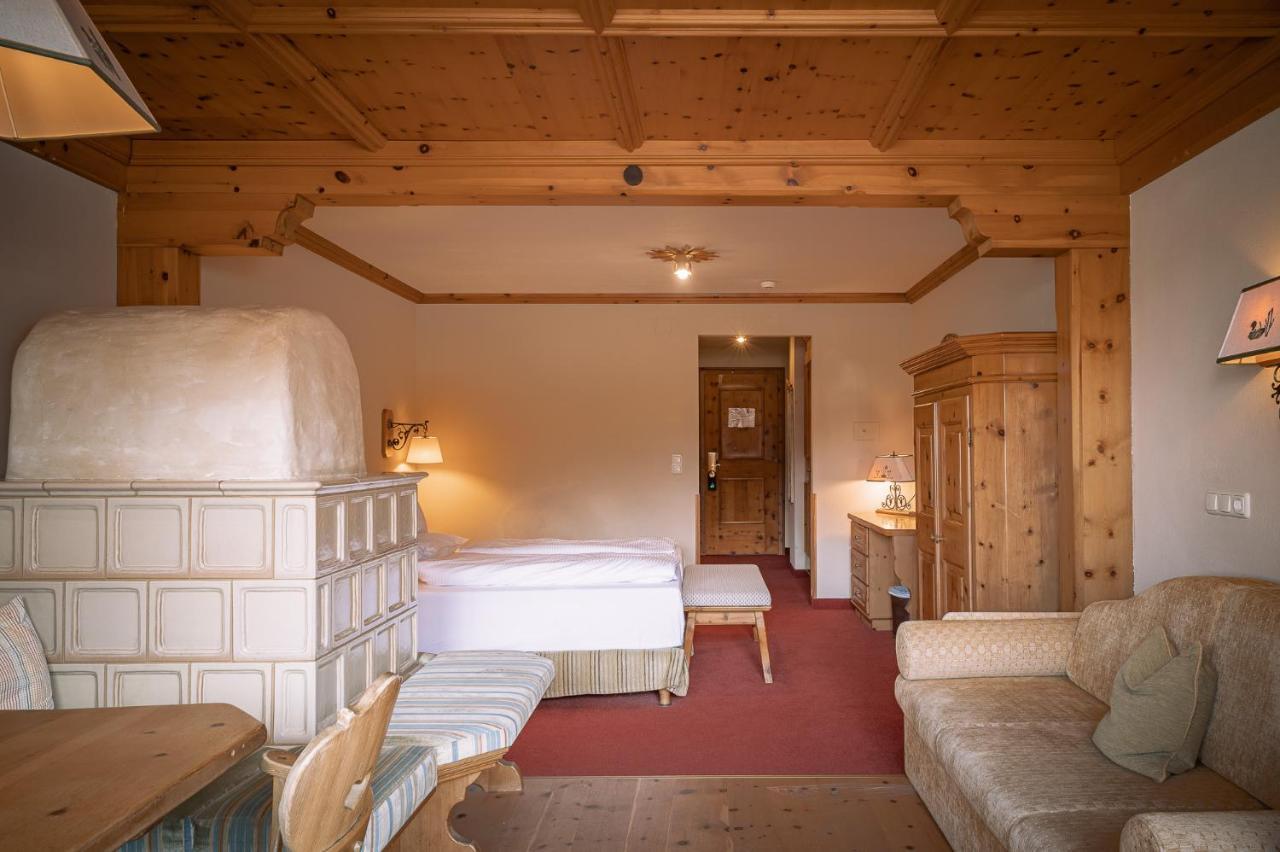Hotel Tirolerhof - Familotel Zugspitze エールヴァルト エクステリア 写真