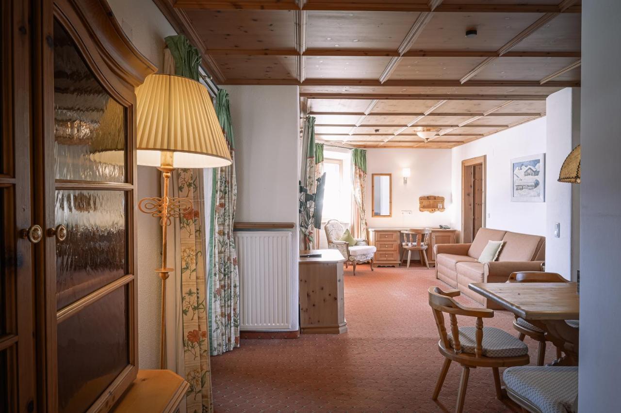 Hotel Tirolerhof - Familotel Zugspitze エールヴァルト エクステリア 写真