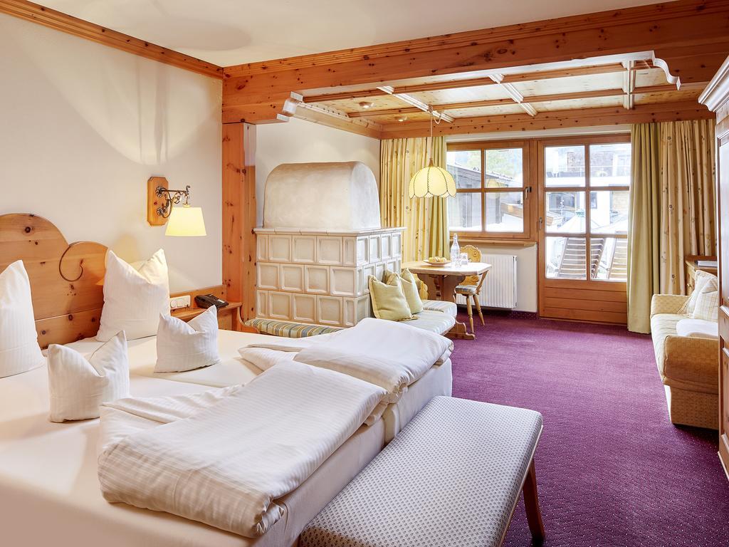 Hotel Tirolerhof - Familotel Zugspitze エールヴァルト エクステリア 写真